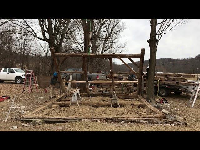 Disassembling a 1800s Corn Crib Granary - Timber Framing