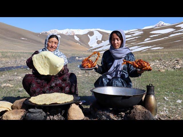 Shepherd Mother Cooking Shepherd Food in the Nature | Village life in Afghanistan | Chicken Roast