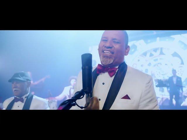 Un Minuto - Orquesta Lebron (Video Oficial) Salsa