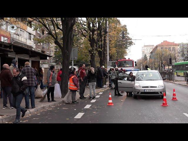 Блъснаха 11-годишно момиче на пешеходна пътека в Хасково, докато пресича на червено