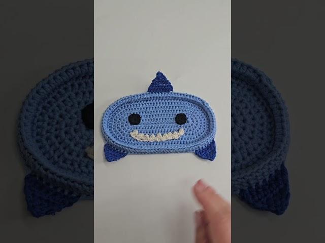 Shark Crochet Eyeglass Holder  #shark #crochet #crochettutorial #crochetpattern #eyeglassholder