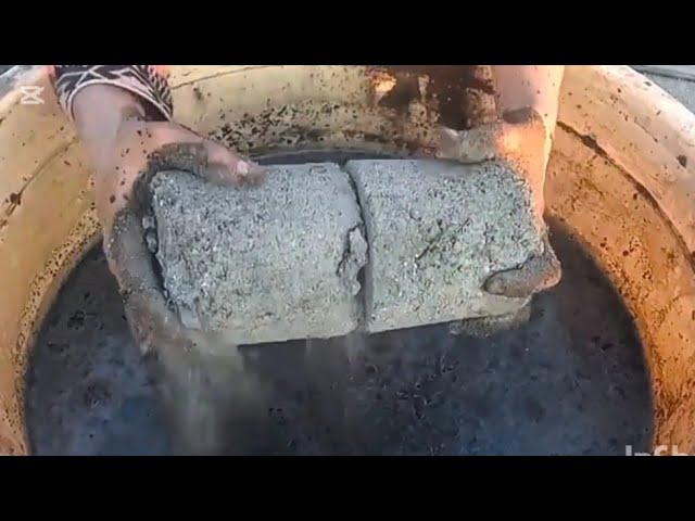 ASMR || Smashing of crunchy and dusty charcoal mini cylinders|| #satisfying