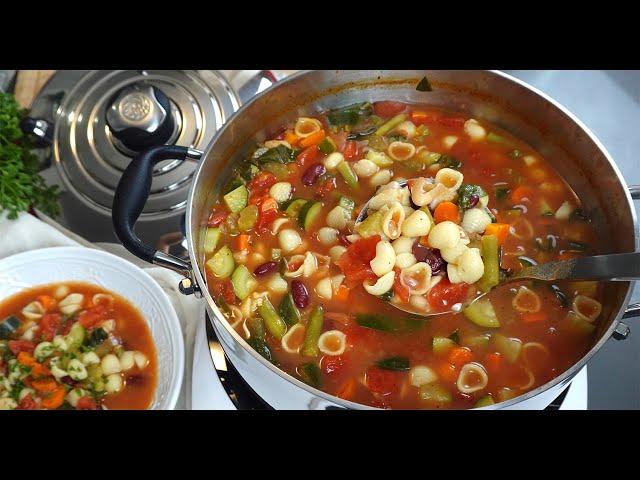 Sopa Minestrone - Sopa de Vegetales y Pasta - ¡Deliciosa!