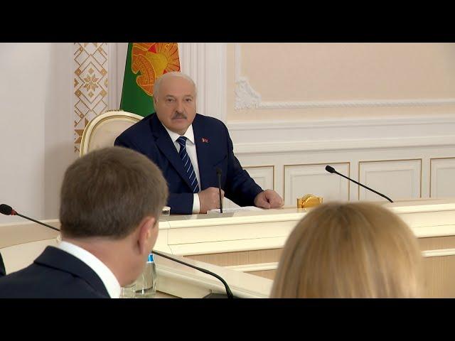 Лукашенко: Доложит, СКОЛЬКО посадили за это! // Падёж скота, игорный бизнес и арендное жильё