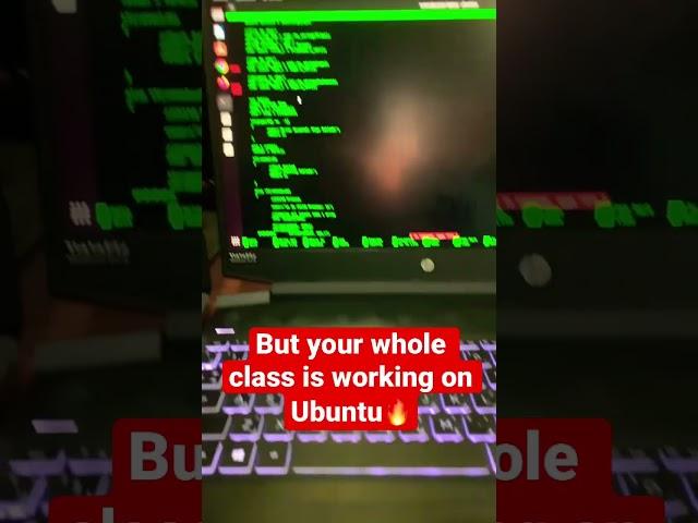 Windows vs Linux #windows #ubuntu #error #linux #shorts