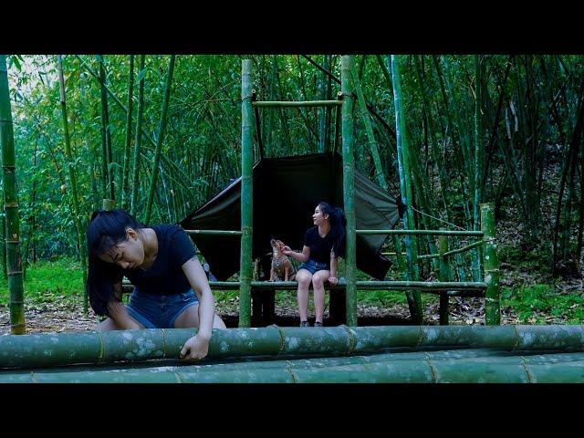 Exploring The Bamboo Forest - Efforts To Build A Shelter - Solo Bushcraft - Camping