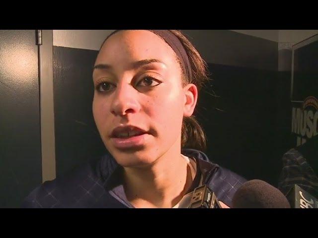 UConn women react to Mosqueda-Lewis injury