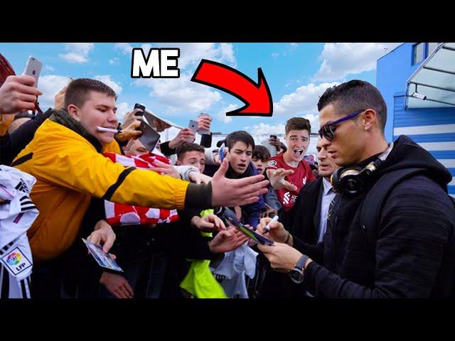 I Asked Footballers For FREE Autographs!