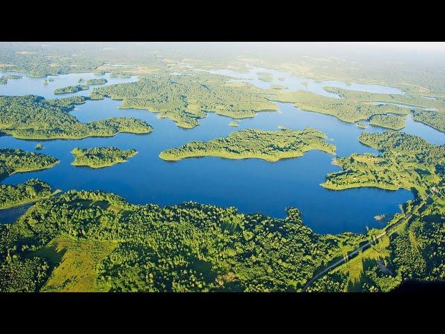 Живописное озеро Алё Кудеверская волость Псковский край