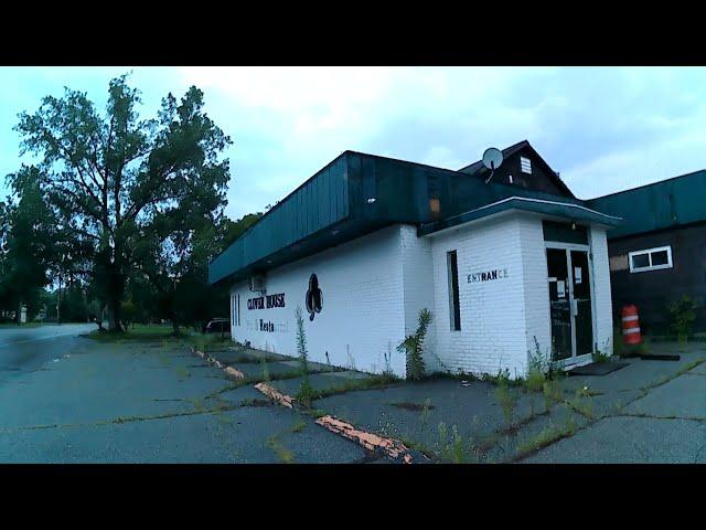 URBEX VT / Covid : The Business Killer (SERIES) -1 :  The Clover House Restaurant , Colchester Vt.