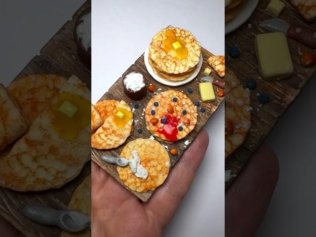 Миниатюрные блины #миниатюра #куклы #длядетей #длякукол #еда #блины #лепка #лепкаизполимернойглины