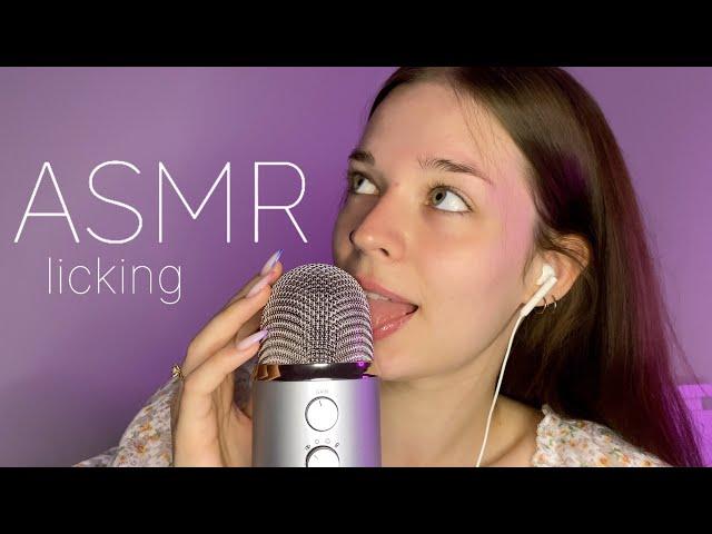 ASMR | ликинг и неразборчивый шепот | звуки рта