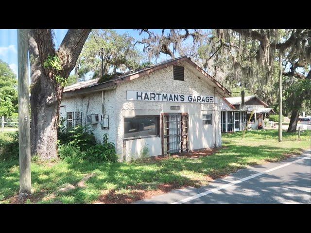 Hidden Small Towns In Central Florida - Yard Art Overload & Grave Of Walt Disney’s Grandparents