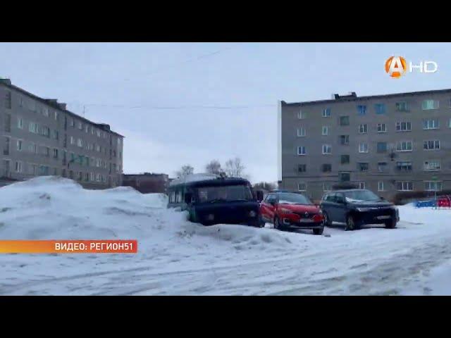 Село Ловозеро утопает в грязи, а местные власти не спешат принимать меры