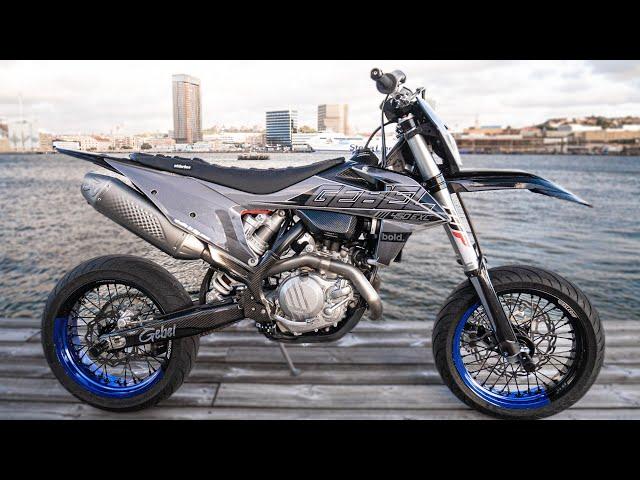 KTM Supermoto Build In 4 Minutes!