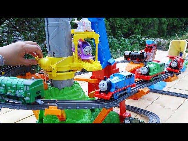 Thomas the Tank Engine  Trackmaster Sky High Bridge Jump Course