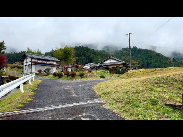 Japan 4K Walking Tour - Beautiful Japanese Countryside Village Gifu & Immersive Sound [4K HD/60fps]