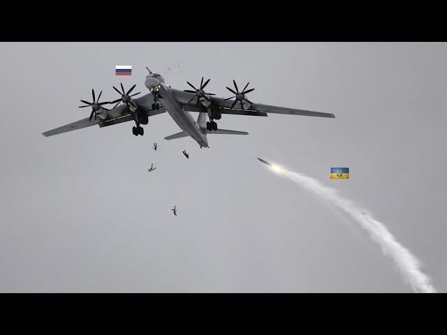 Scary moment! Ukrainian anti-air missiles shot down Russian Tu-95 bomber, The crew jumped deaths.