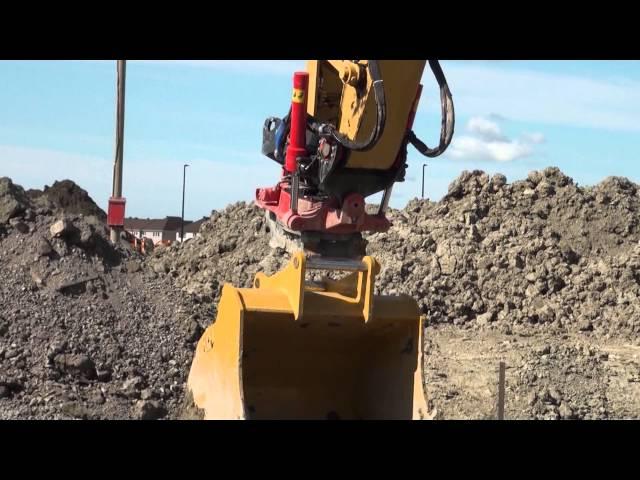 CAT E-model excavators with Rototilt