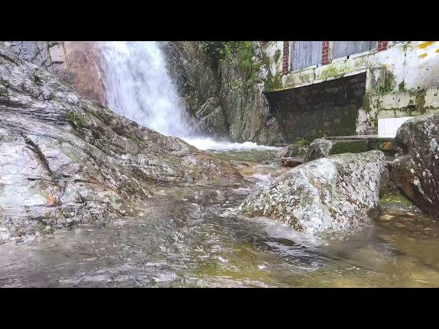 Magnificent waterfall in Uttarakhand | Rudradhari Lord Shiva Temple Kausani in 4K