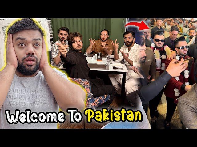 Unexpected Fight in a Restaurant  | Chotay Bhai and Baray Bhai came to Pakistan from Dubai 