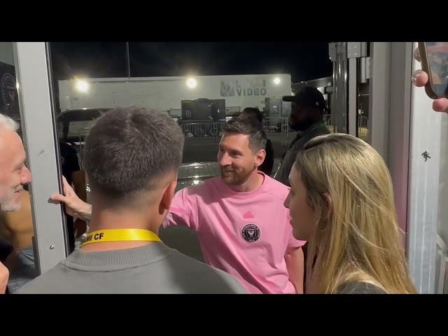 MESSI & Inter Miami: Lionel Messi comes UP CLOSE to chat with Argentine media after win vs Nashville