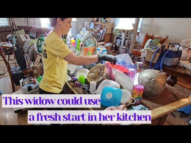 Transforming a Neglected Kitchen for a Widow Battling Depression #mentalhealth #cleaningmotivation