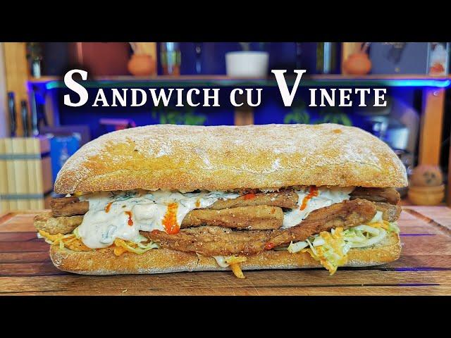 Sandwich cu Vinete Pane - Salata de Varza si Sos de Iaurt