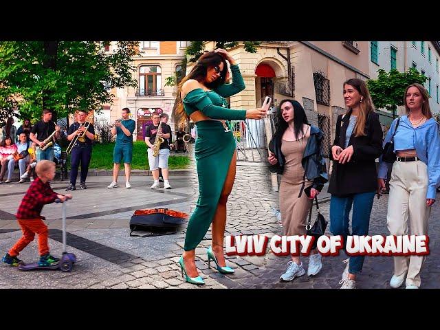 Lviv, UKRAINE, Walking Tour - Saturday Vibe in Lviv: The Magic of the City [4K - 60 fps] 2024