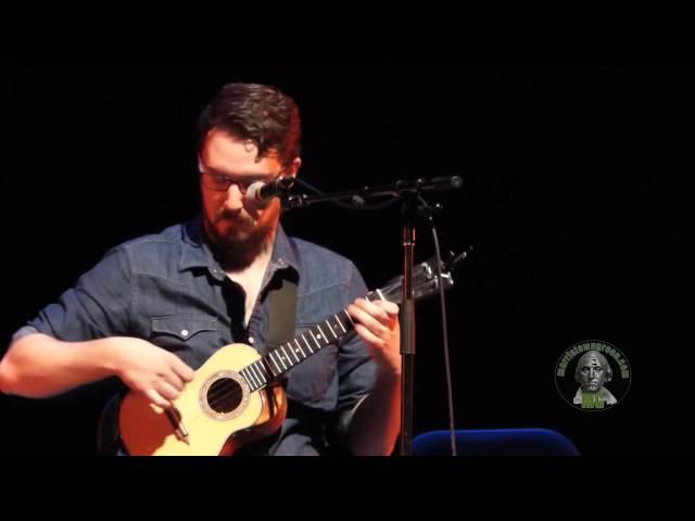 James Hill plays 'Kashmir' on uke