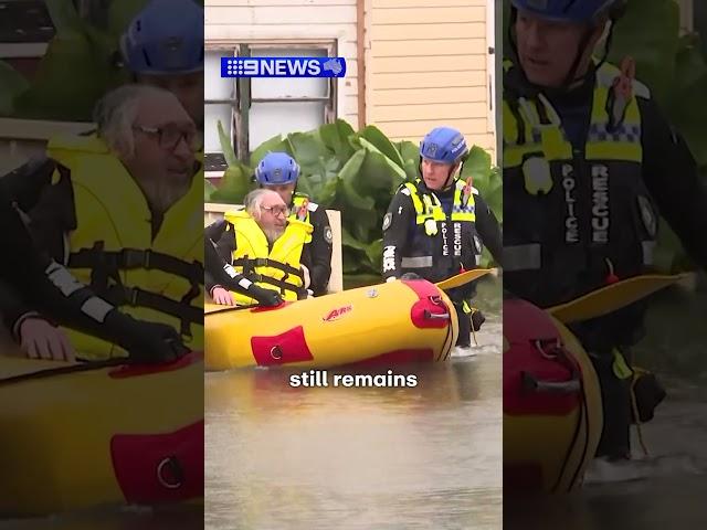 Man's body found as NSW floods continue | 9 News Australia