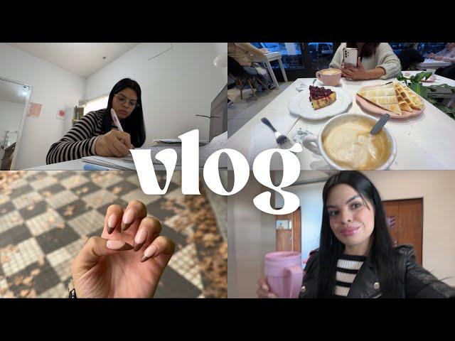 VLOG: Hay un intruso en la casa + merienda con mami + PARCIAL, uñas, GYM 