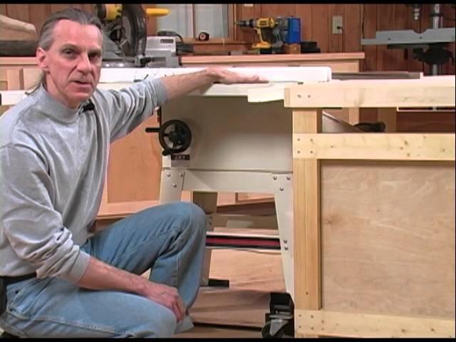 Table Saw Outfeed table/Bench Combo - WOOD magazine