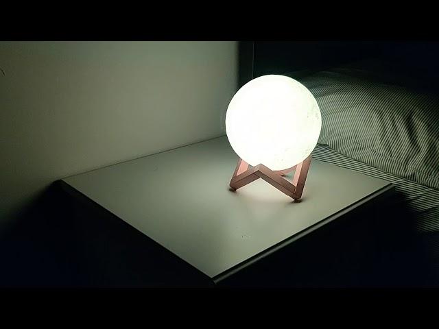 Charismagic moon lamp(1)