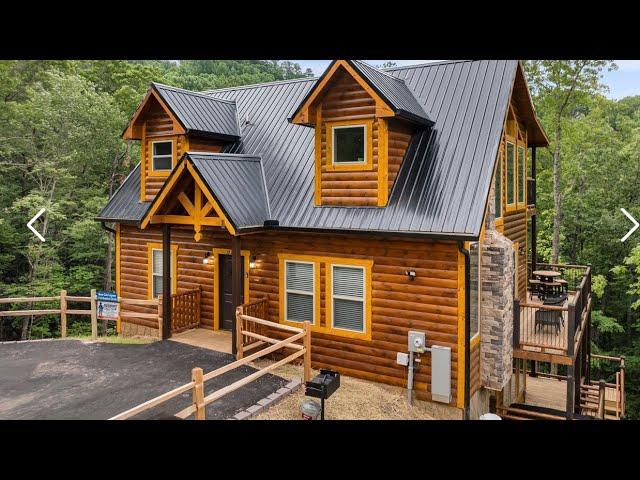 Bear  Cub Lagoon Brand New with Private Pool in The Heart of The Smoky Mountains  Gatlinburg, TN .