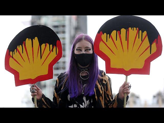 Extinction Rebellion protesters target Shell headquarters