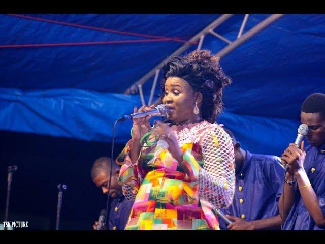 Lokumu eza yayo - Anne Keps - (Live) OLIANNE MUSIC