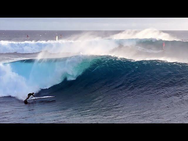 WINDSURFING CLOUDBREAK | FIJI