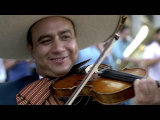 #LaMusicaRompeFronteras - Flashmob de Mariachi en España