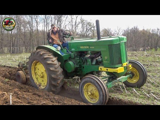 John Deere 2 Cylinder Tractors Plowing