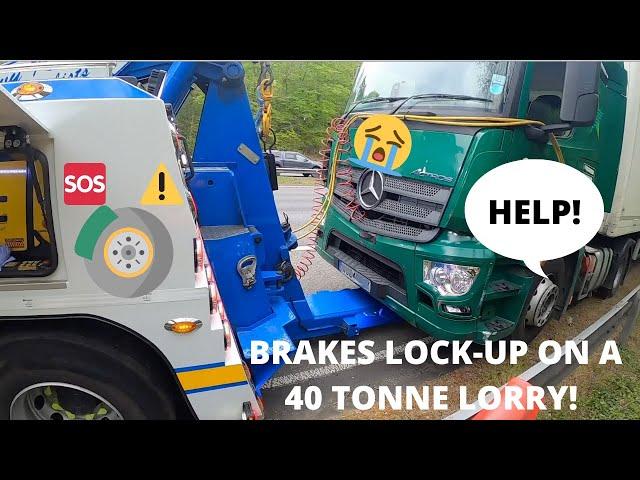 BRAKES LOCK-UP ON 40 TONNE LORRY! M40 MOTORWAY UK HEAVY RECOVERY!