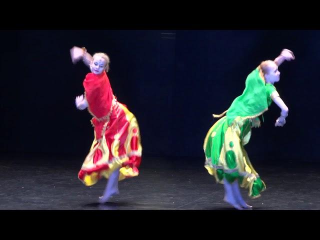 Анна Курбатова/Анна Лебедева. Mera Aasi Kalika Lehenga. Народный танец. Дуэт. Юниоры.
