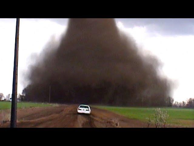 10 Shocking Tornado Moments Caught on Camera