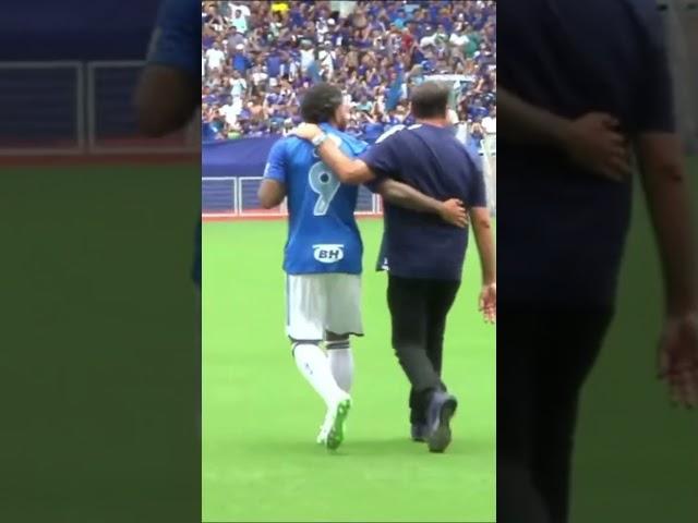 GABIGOL CHEGOU, torcida do Cruzeiro #shorts | VIA TV CRUZEIRO