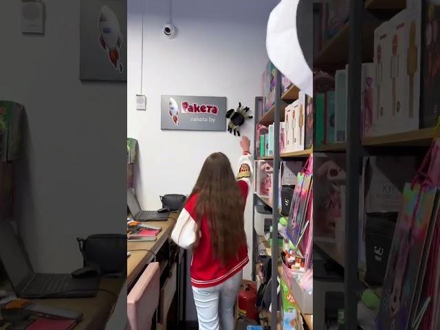 Нашествие пауков в магазине игрушек Ракета 