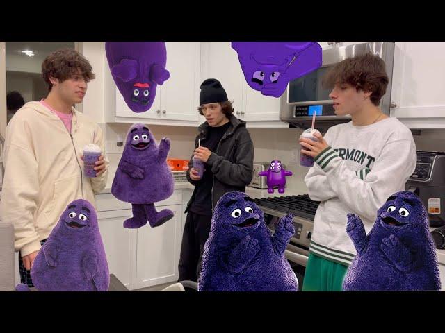 WE TRIED THE NEW GRIMACE SHAKE FROM MCDONALDS