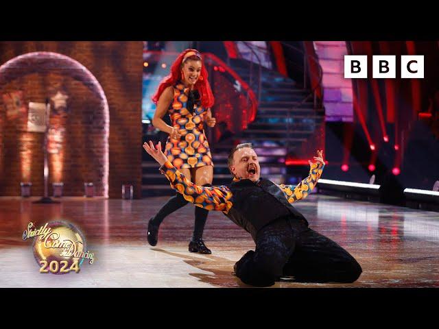 Chris McCausland and Dianne Buswell Cha Cha to Twist and Shout by The Beatles  BBC Strictly 2024