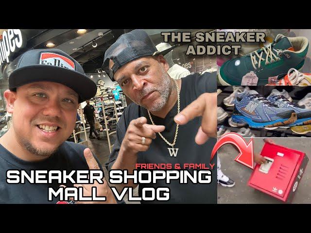 Sneaker Shopping Mall Vlog Air Jordan,Nike,New Balance and J’s sitting SITTING EVERYWHERE!