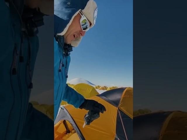Я выжил в палатке в Антарктиде. Полное видео по ссылке! #shorts #антарктида #антарктика