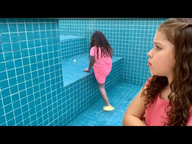 A PISCINA SECOU - A MARIA EDUARDA ESVAZIOU A PISCINA